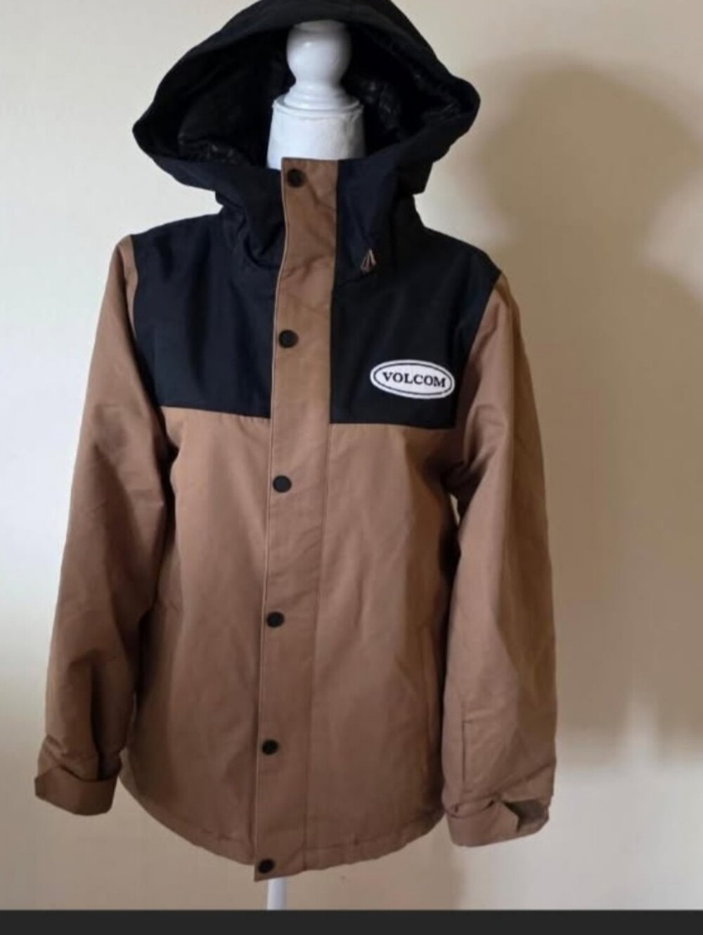 Volcom Tan and Black Hooded Ski Jacket